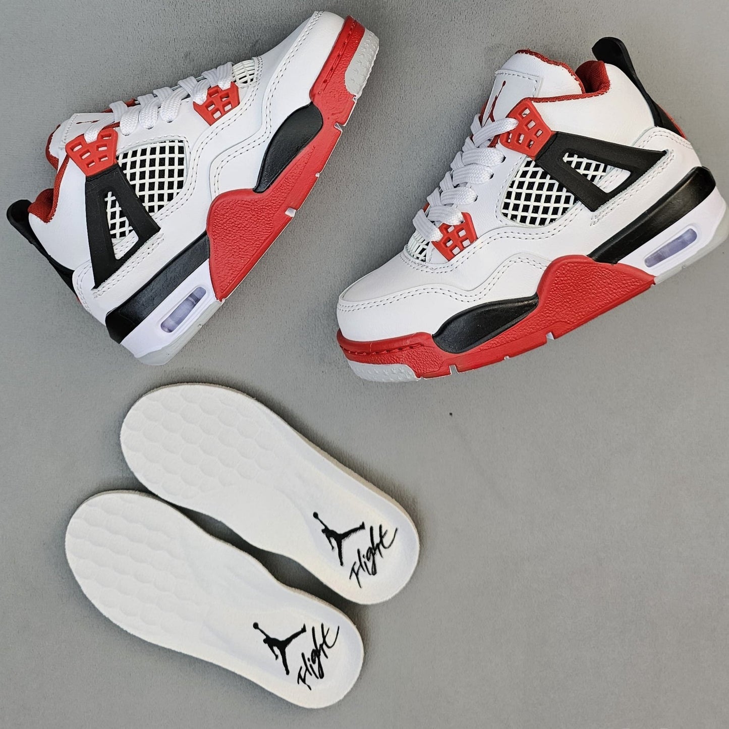 JORDAN RETRO 4 - KIDS
