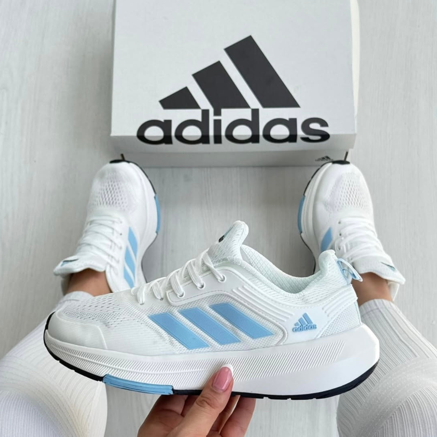 ADIDAS LIGHT BOOS - UNISEX